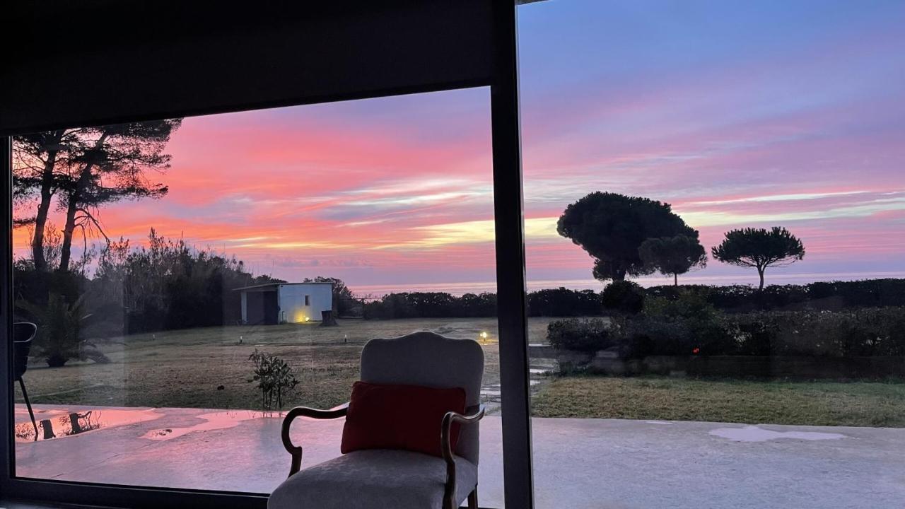 Beachfront Villa Hoopoe Schinias, Marathon Bagian luar foto