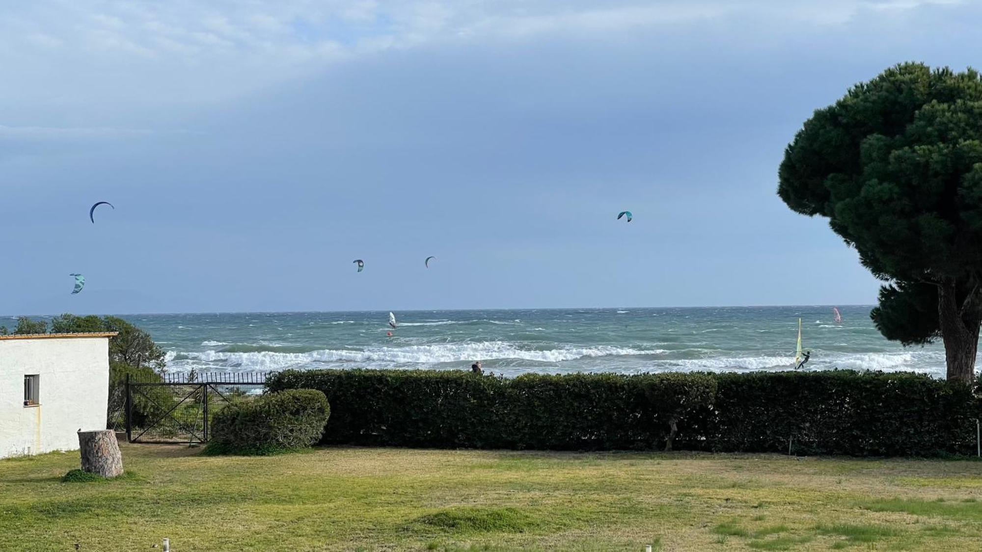 Beachfront Villa Hoopoe Schinias, Marathon Bagian luar foto